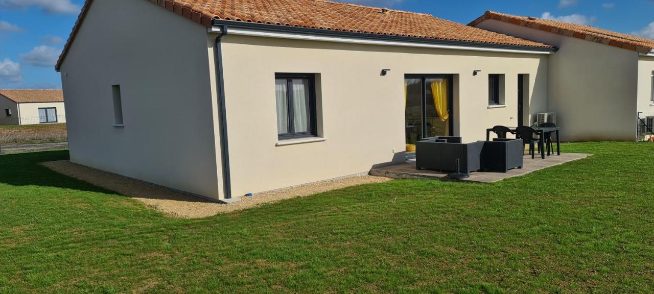 Вилла La Casita Чассенеуил-Ду-Поитоу Экстерьер фото